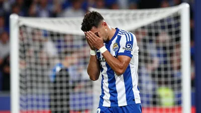 Real Sociedad perdió 4-1 contra Real Madrid en LaLiga española, con Kylian Mbappé anotando tres goles, según informa El...