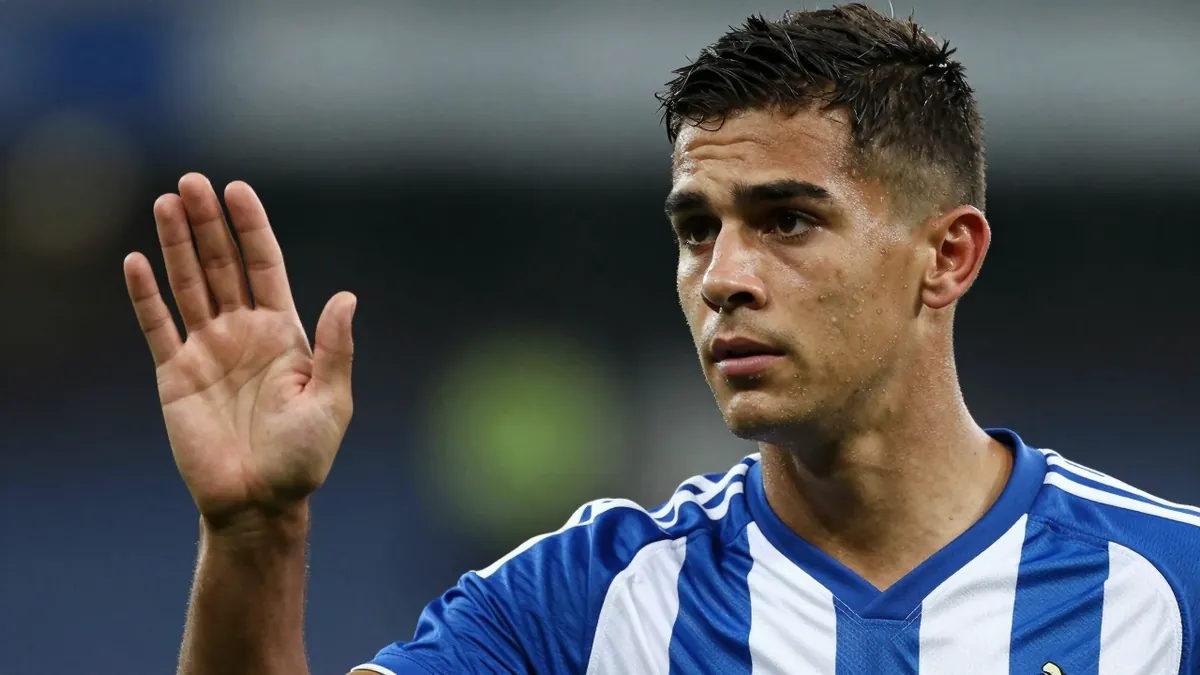 El filial donostiarra se impuso con gol de Soroeta, anulado por el VAR, pero Tenerife igualó en un encuentro marcado por...