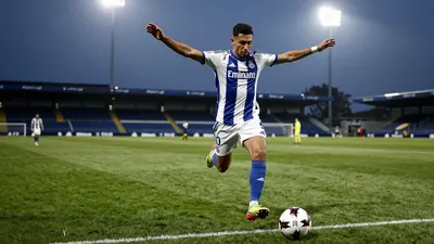 Beñat Turrientes scored one minute after coming on at halftime to give Real Sociedad the lead, but they conceded a late...