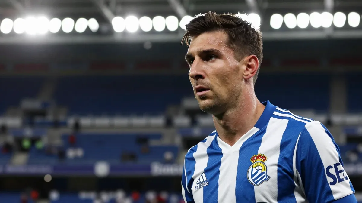 El Real Sociedad visita el Bernabéu este miércoles 26 de agosto a las 21:00 horas, partido que se emitirá en M+ LALIGA y...